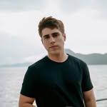 Dre Medici | Growth & Marketing Expert